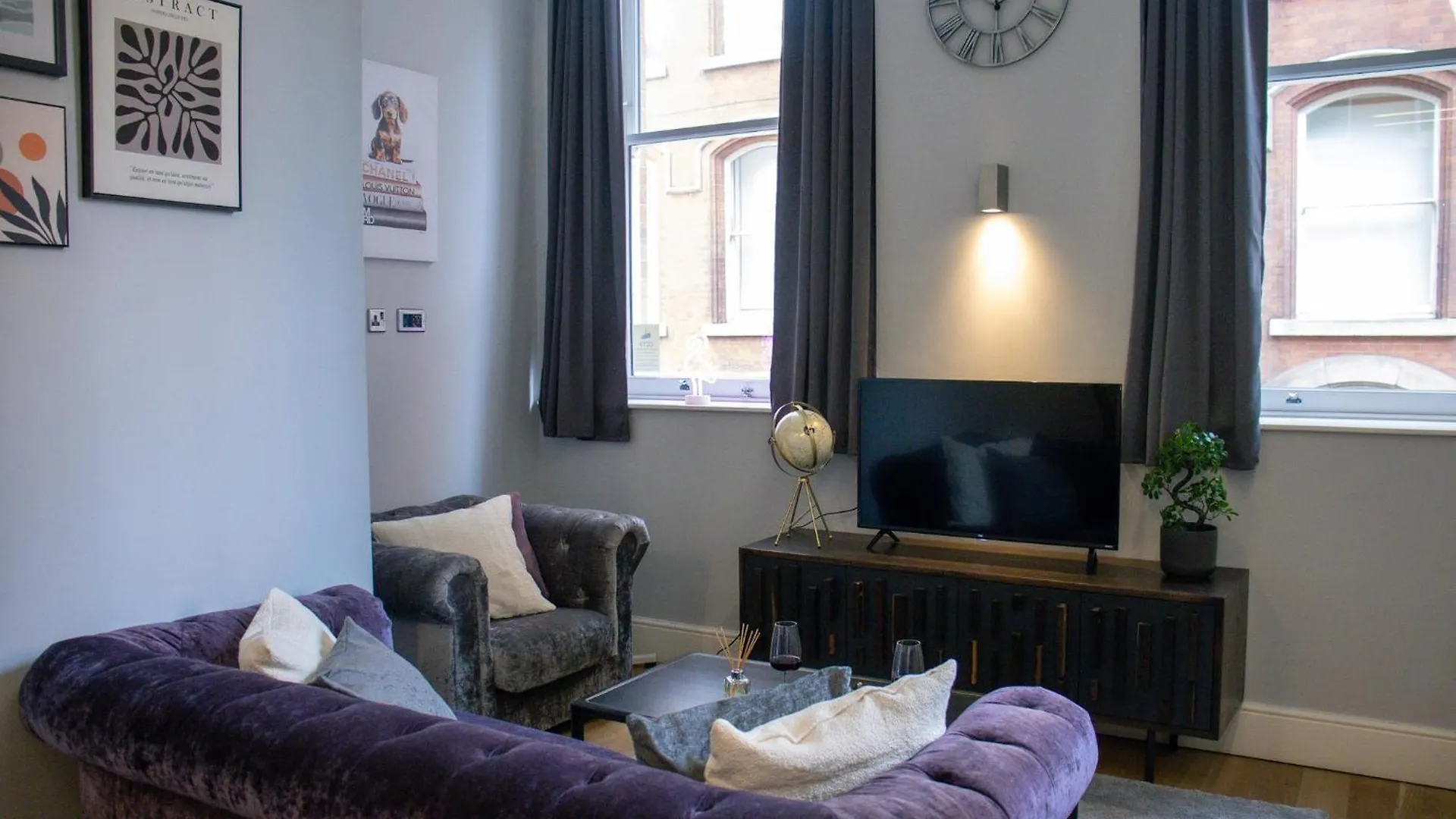 Flat In Nottingham City Centre 0*,
